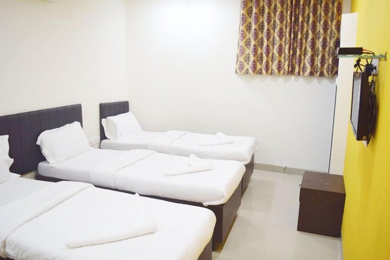 Bedroom 5, Hotel Apex Executive, Mumbai Suburban