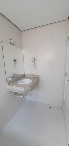 Bathroom 3, Hotel Fatti, Maringá