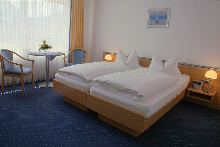 Bedroom 3, Hotel Retterath am Nürburgring, Ahrweiler