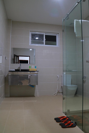 Bathroom, K Resort Ngwe Saung Beach, Bassein
