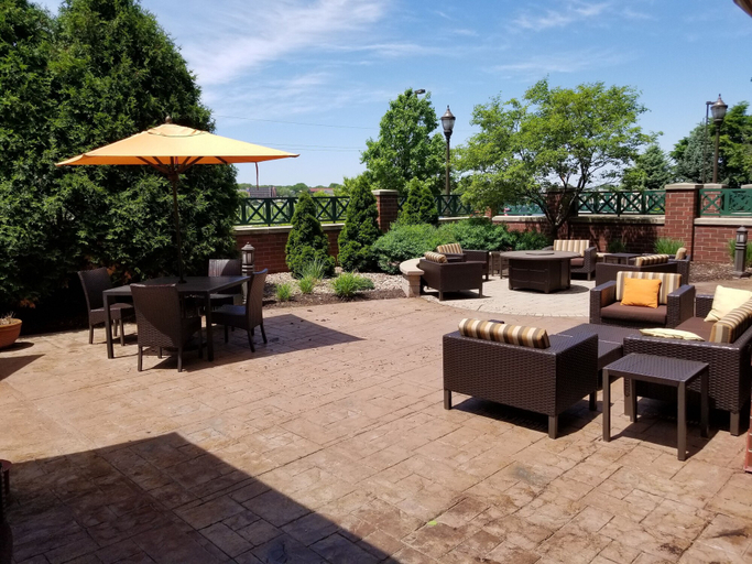 Food & Drinks 4, Courtyard by Marriott Madison East, Dane