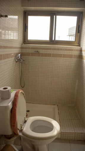 Bathroom 4, Crown Liberty Hotel, Accra