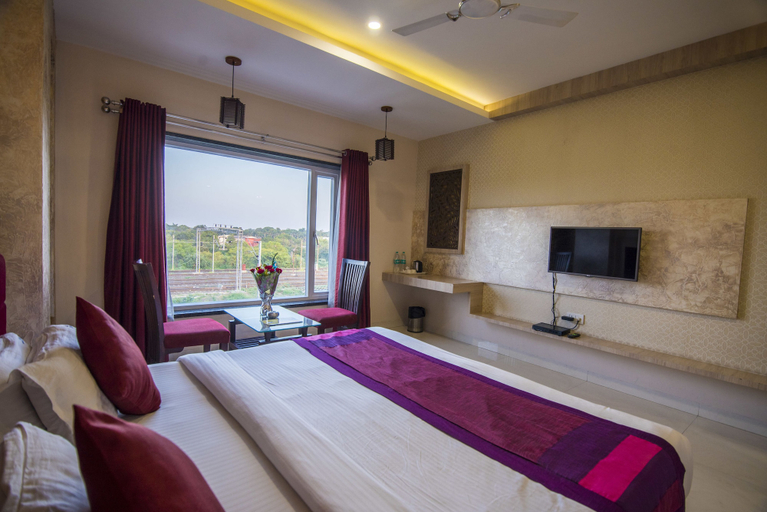 Bedroom 3, Hotel Signetic Blue, Bhopal