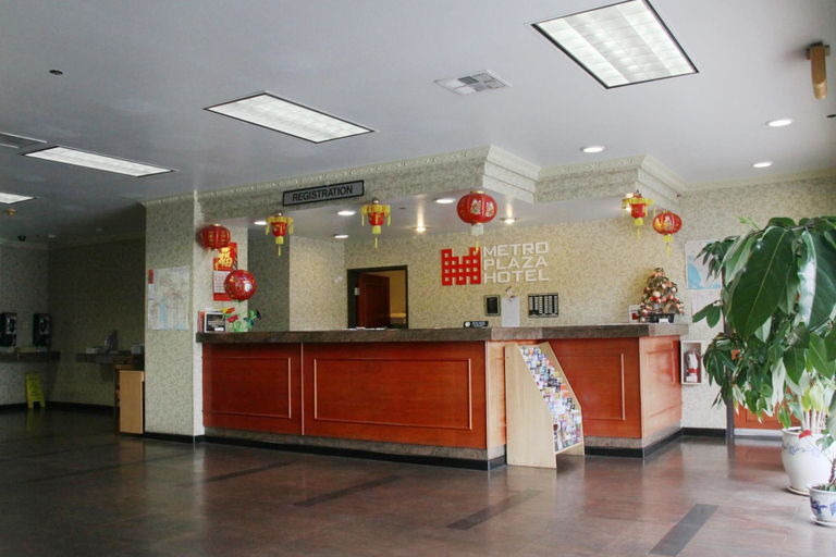 Others 4, Metro Plaza Hotel, Los Angeles