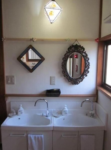 Bathroom 5, Enman Guest House Osaka - Hostel, Moriguchi