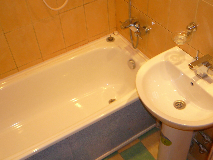 Bathroom 3, Apartment on Melnichnaya 24, Tyumen'