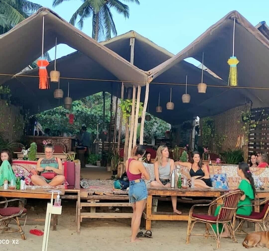 Food & Drinks 4, DucknChill-Agonda, South Goa