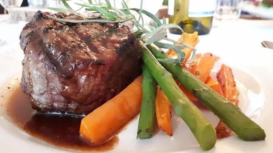 Food & Drinks 4, Beach Street Inn, Saint John