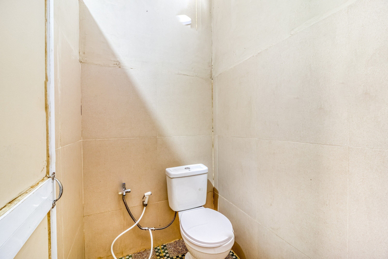 Bathroom 5, KoolKost Near ISI Yogyakarta, Bantul