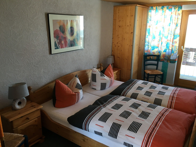 Bedroom 3, Berggasthaus Kandelhof, Emmendingen
