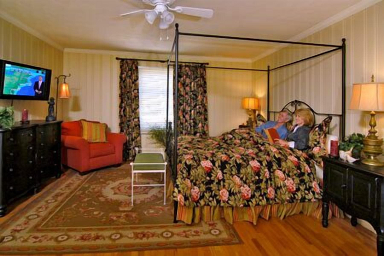 Bedroom 2, The Village Inn, Watauga
