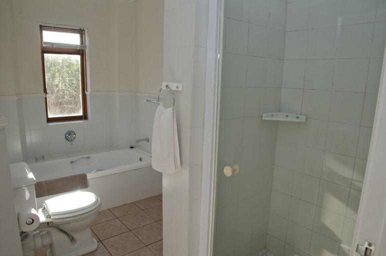 Bathroom, Villa 16, Eden