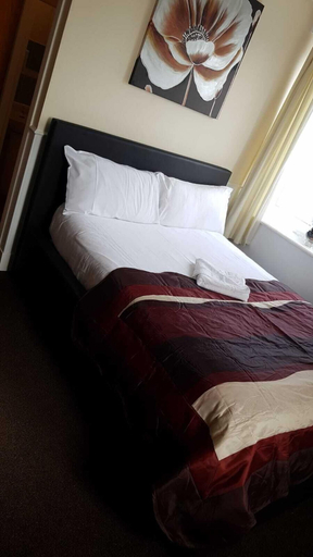 Bedroom 2, LSO GUEST HOUSE, Dumfries and Galloway