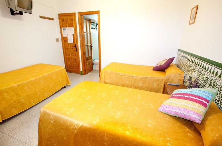 Bedroom 4, Hostal Estación Almeria, Almería