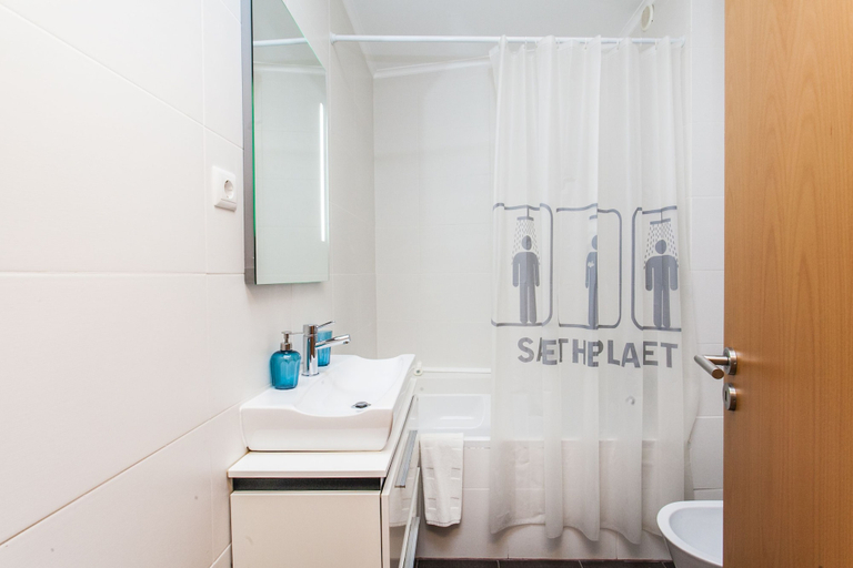 Bathroom, LxWay Apartments Lisbon Sé, Lisbon