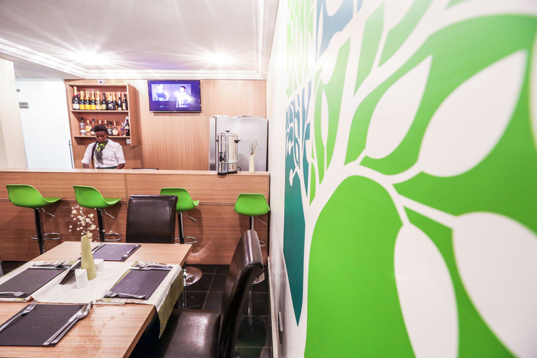 Food & Drinks, Tranquil Mews Hotel, AbujaMun