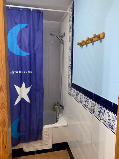 Bathroom 3, Apartamentos Urbanización Atlanterra Costa, Cádiz