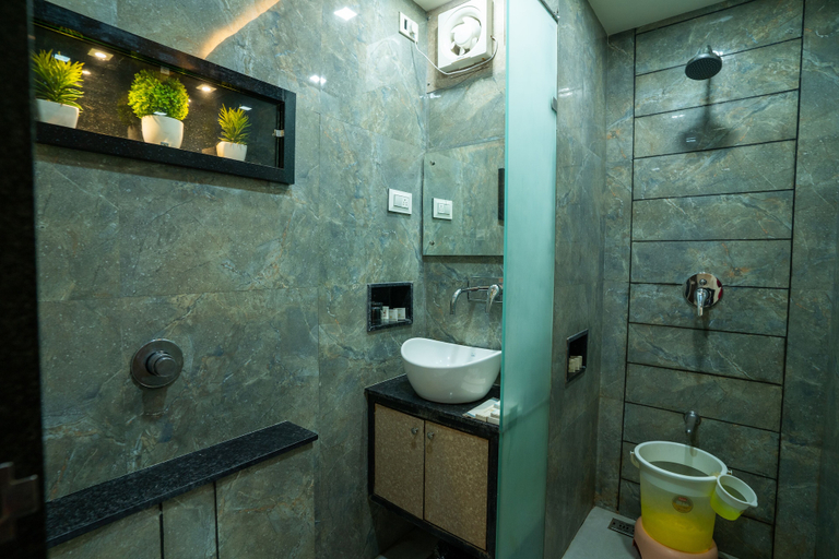 Bathroom 4, The Dwarika Hotel, Devbhumi Dwarka