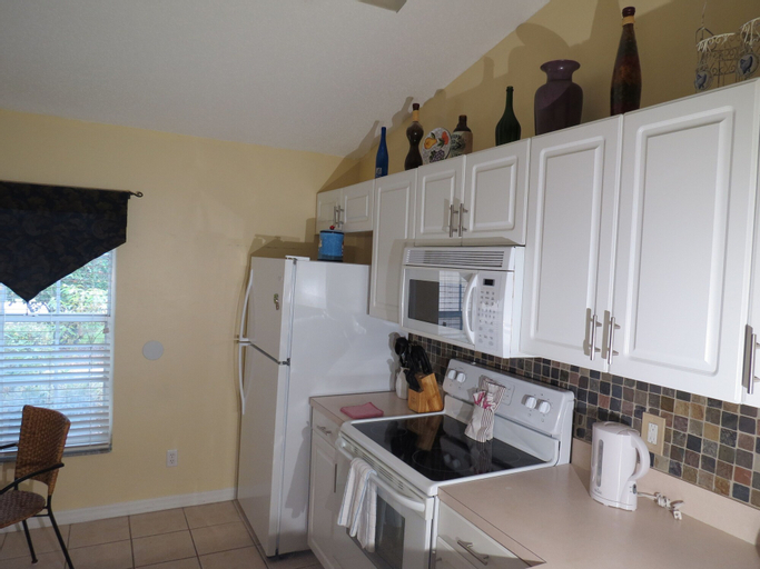 Dining Room, Windsor Palms Condos by SVV, Osceola
