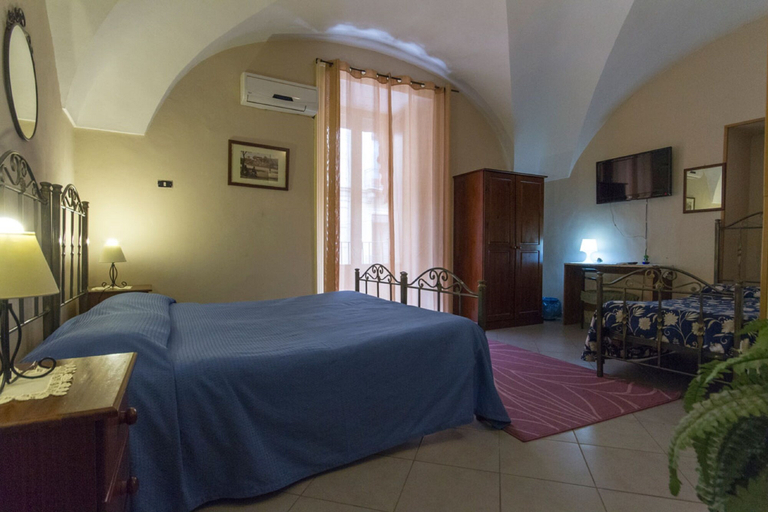 Bedroom 3, Albatro Rooms, Catania