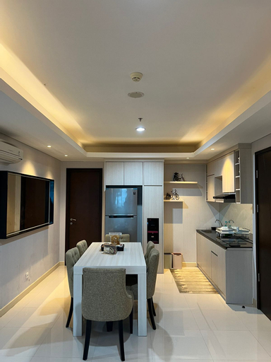 Dining Room 10