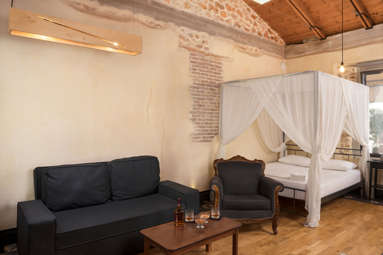 Bedroom 5, Evans House, Crete