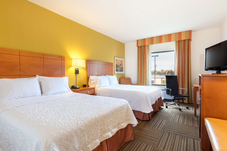 Bedroom 5, Hampton Inn Ringgold-Ft. Oglethorpe, Catoosa