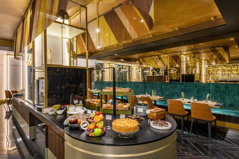 Food & Drinks 5, Emerald Hotel, Budapesti