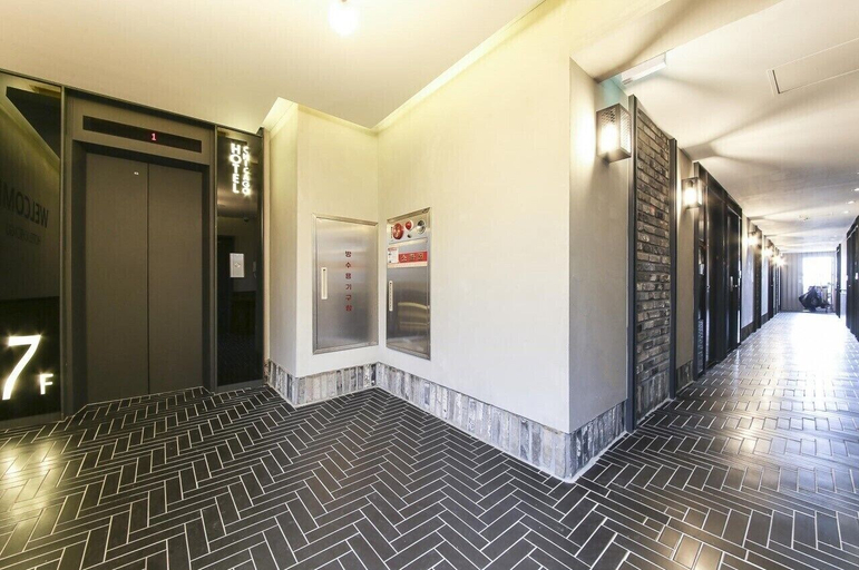 Others 5, Hotel Chicago, Changwon