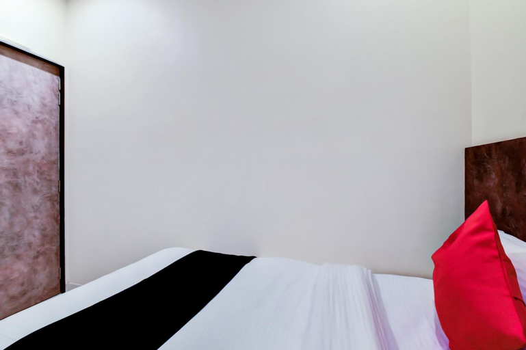 Bedroom 24