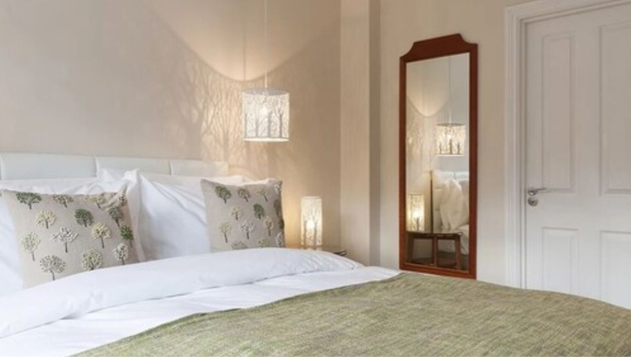 Bedroom 3, Hurtwood Hotel, Surrey
