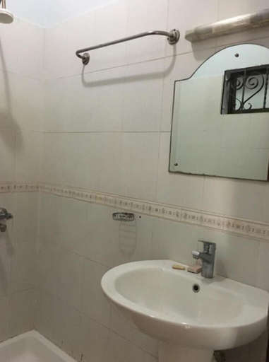 Bathroom, Kutetere Motel, Arusha Urban