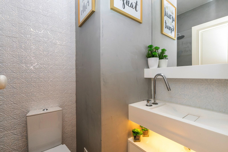 Bathroom 4, Augusta 231 Street Ascenseur City Center, Lisbon