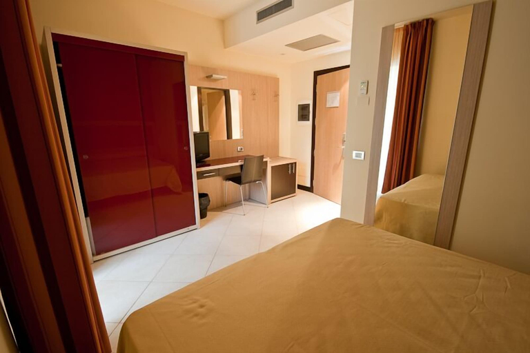 Bedroom 4, Sant'Alphio Palace, Syracuse