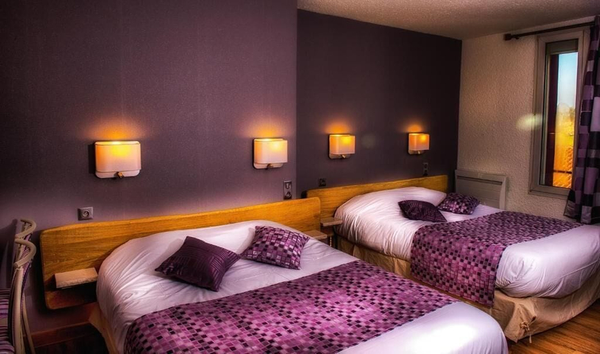 Bedroom 3, Hôtel restaurant Le Cheval Rouge, Marne