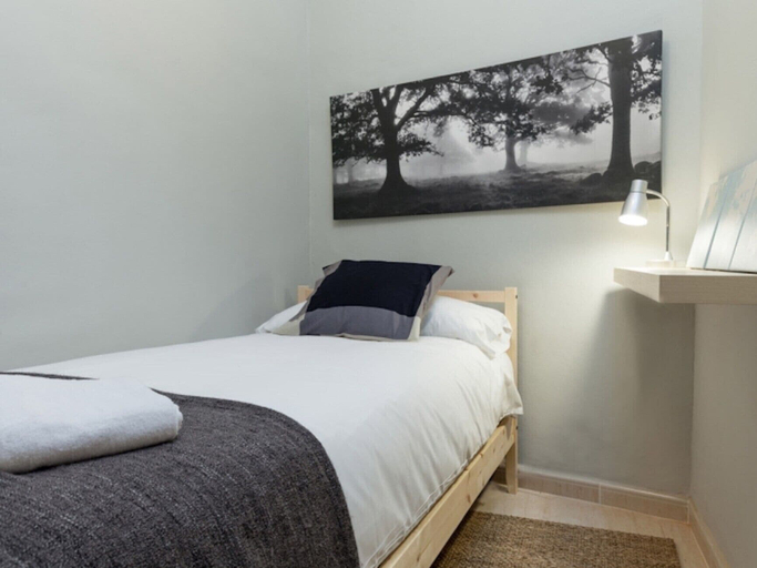 Bedroom 2, Sant Antoni Apartments, Barcelona