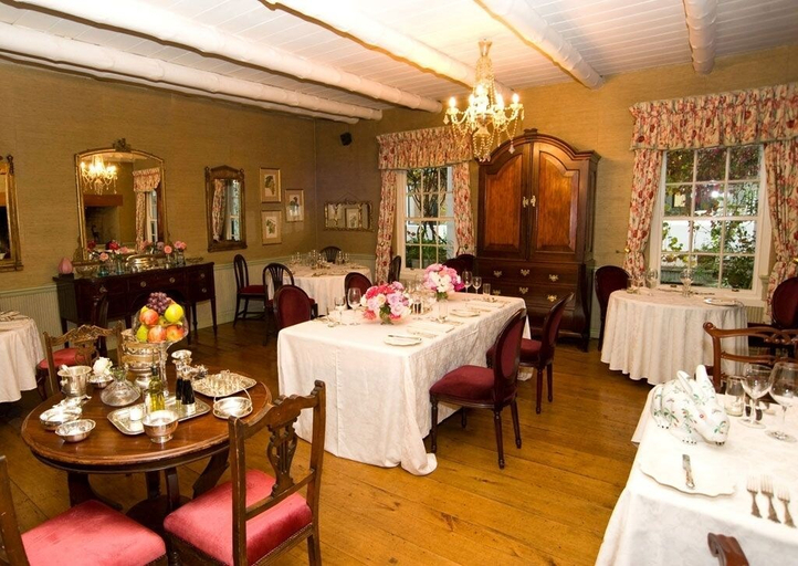 Food & Drinks, Kurland Hotel, Eden
