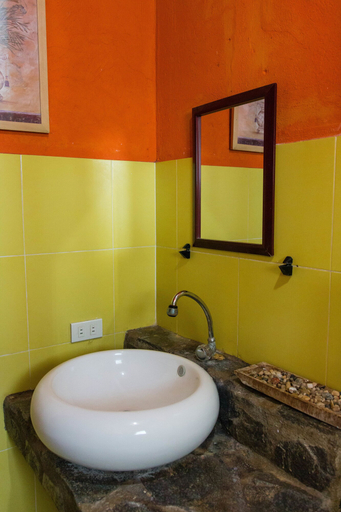 Bathroom 4, Damires Hills Farm and Spa Resort, Janiuay