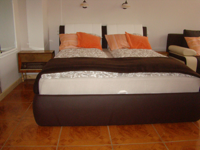 Bedroom 3, F 57 panzió, Fonyód