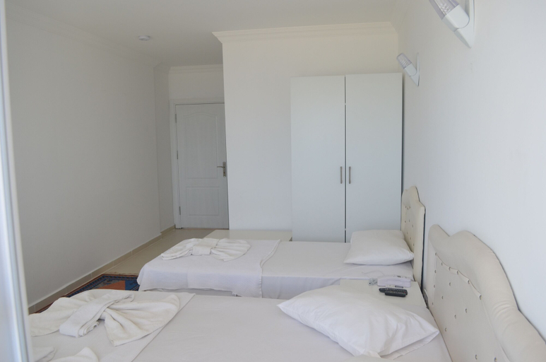 Bedroom 4, Yasmin Hotel, Ayvalık