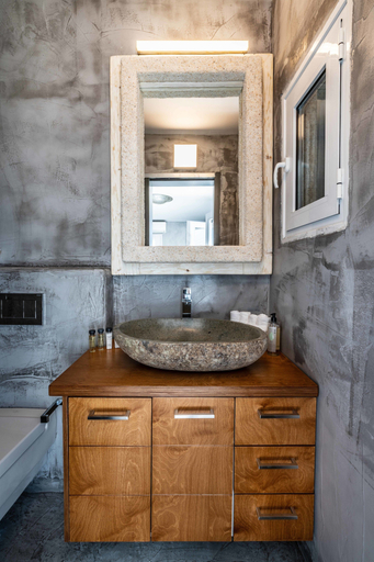 Bathroom 3, Melangel, South Aegean