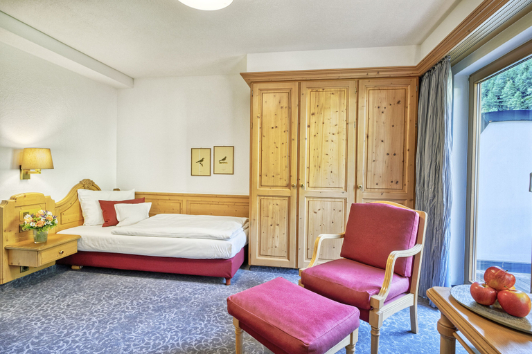 Bedroom 3, Traube Tonbach, Freudenstadt