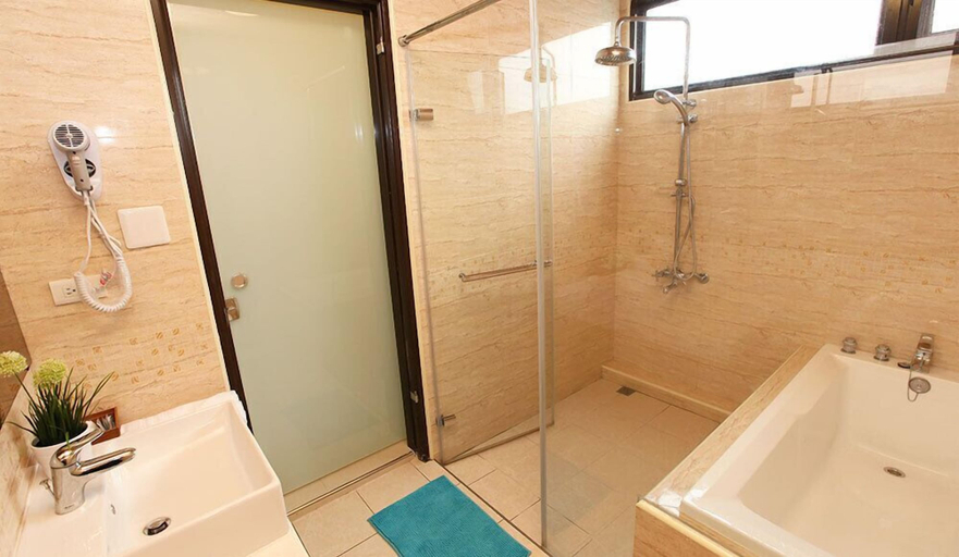 Bathroom 3, Hi Zebra Travel B&B, Yilan
