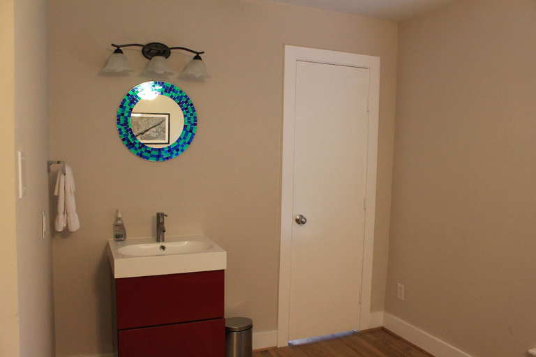 Bathroom 5, Modern B & B, Houston