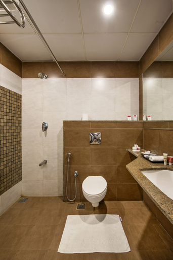 Bathroom 4, Lords Eco Inn Bengaluru Jayanagar, Bangalore
