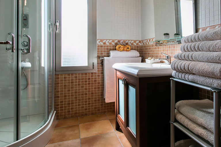 Bathroom 4, Villa Baladres, Baleares