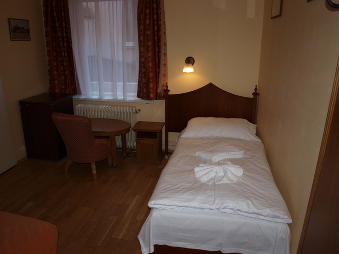 Bedroom 3, Hotel King George, Praha 1