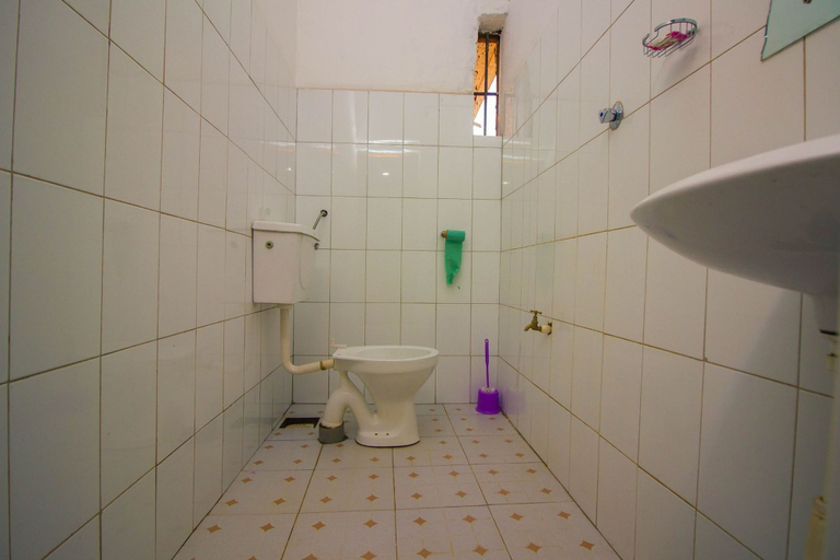 Bathroom 3, Nice Guest House, Jinja