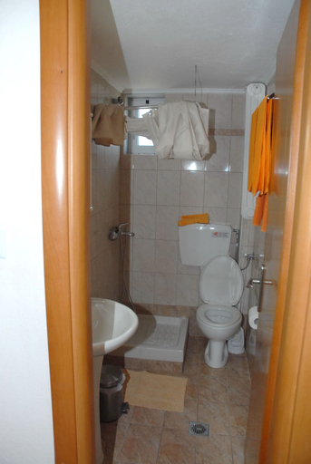 Bathroom 3, Anestis Apartments & rooms, East Macedonia and Thrace