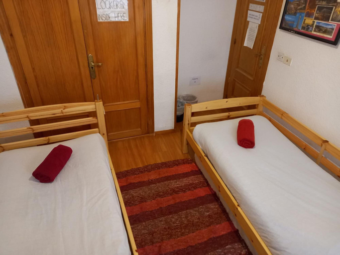 Bedroom 5, Hostal El Cascabel - Hostel, Granada